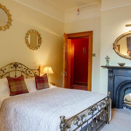 Harrisons Hall Bed & Breakfast Hotel Mold Exterior foto