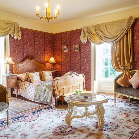 Harrisons Hall Bed & Breakfast Hotel Mold Exterior foto