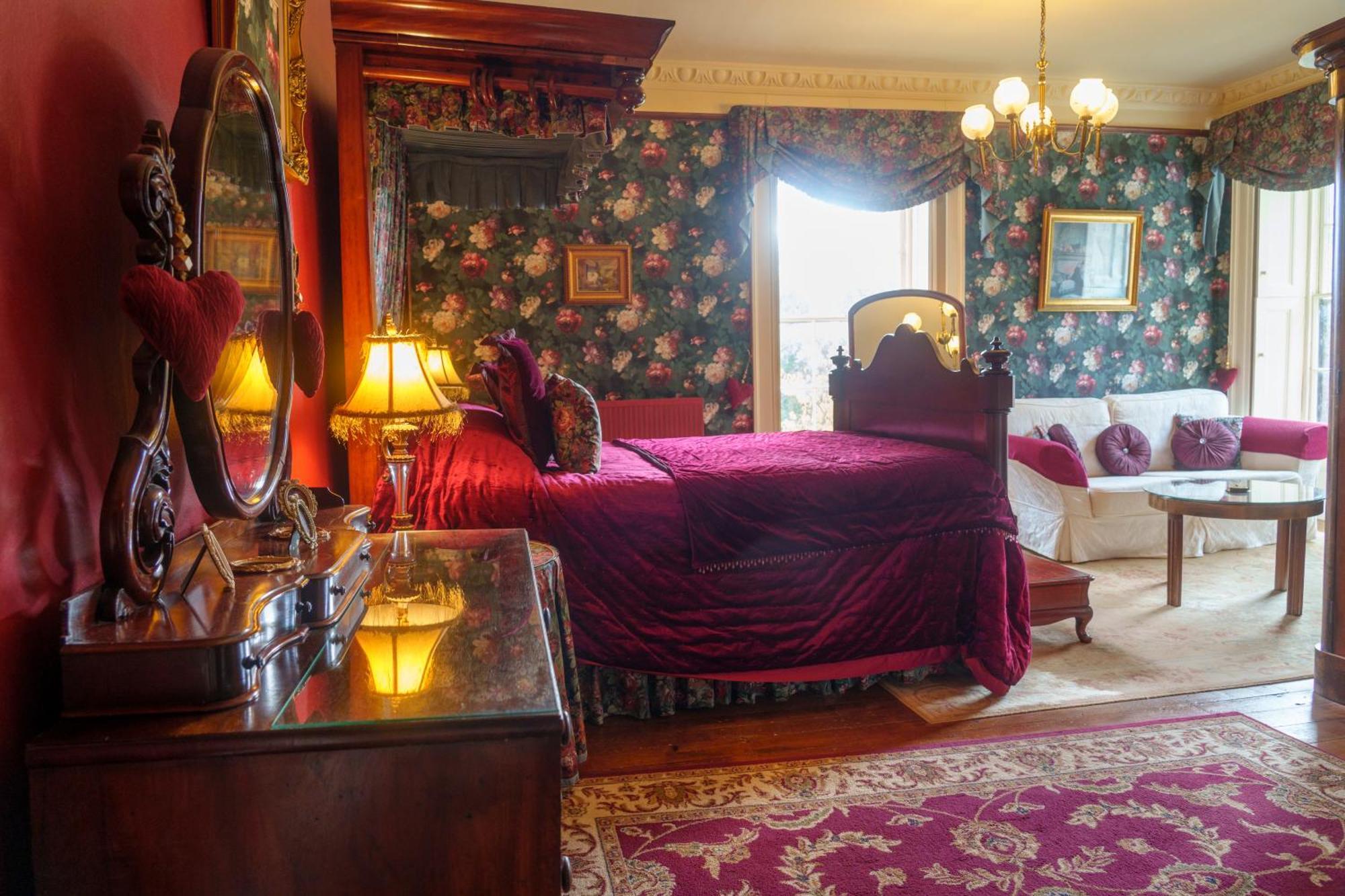 Harrisons Hall Bed & Breakfast Hotel Mold Exterior foto